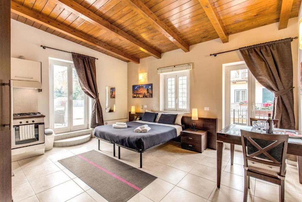 
 Studio with Terrace - Attic
