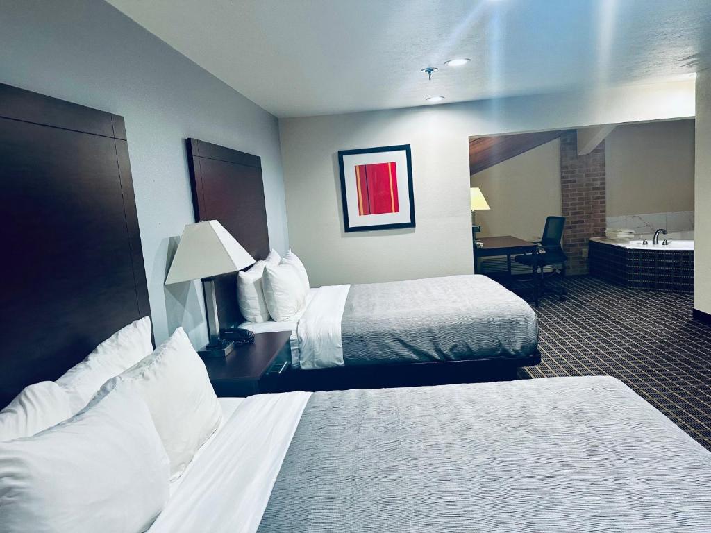 Postel nebo postele na pokoji v ubytování Quality Inn Plainfield - Indianapolis West