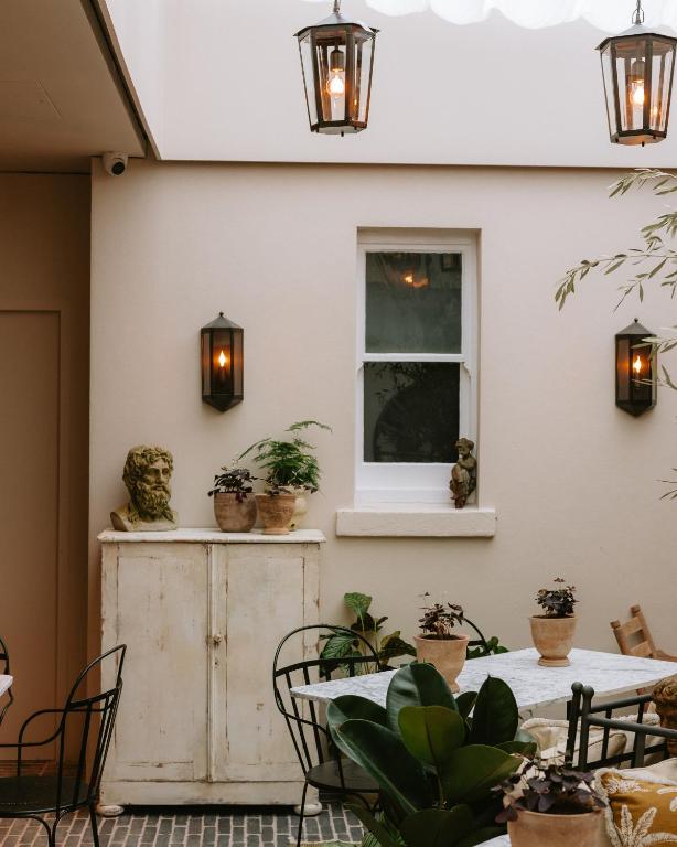 No.124 by GuestHouse, Brighton - Resim 3