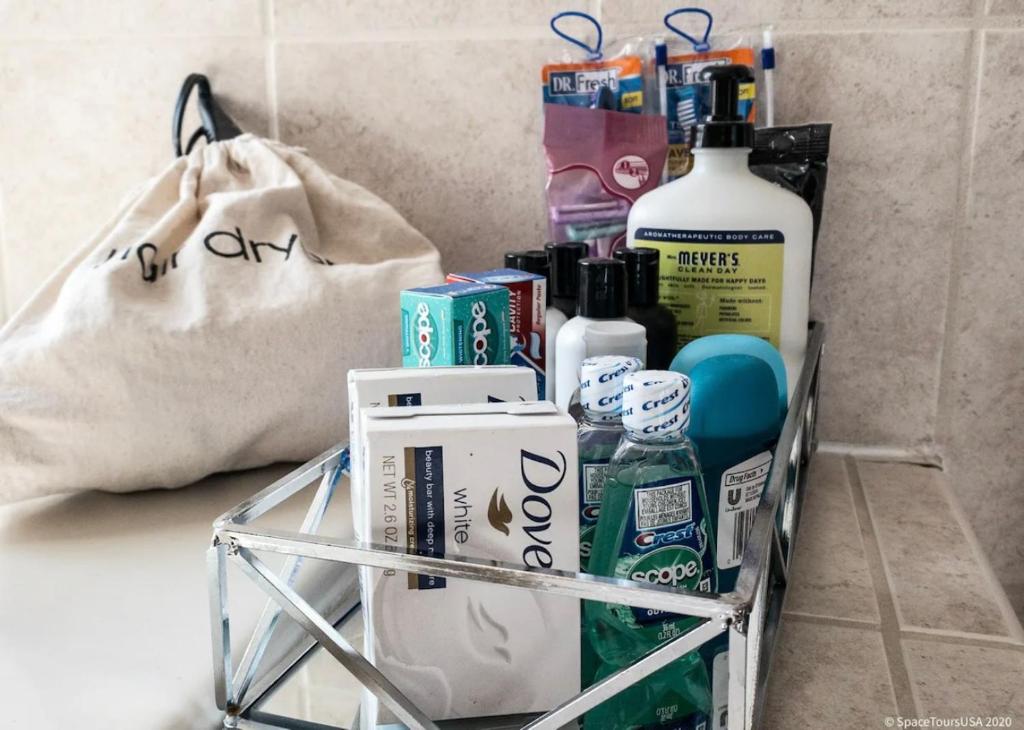 Afbeelding uit fotogalerij van Suites at V Street in Washington