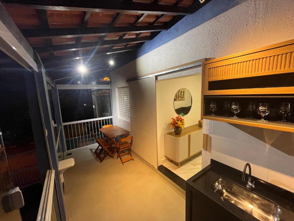 Køkken eller tekøkken på Excelente apartamento - Itaguá