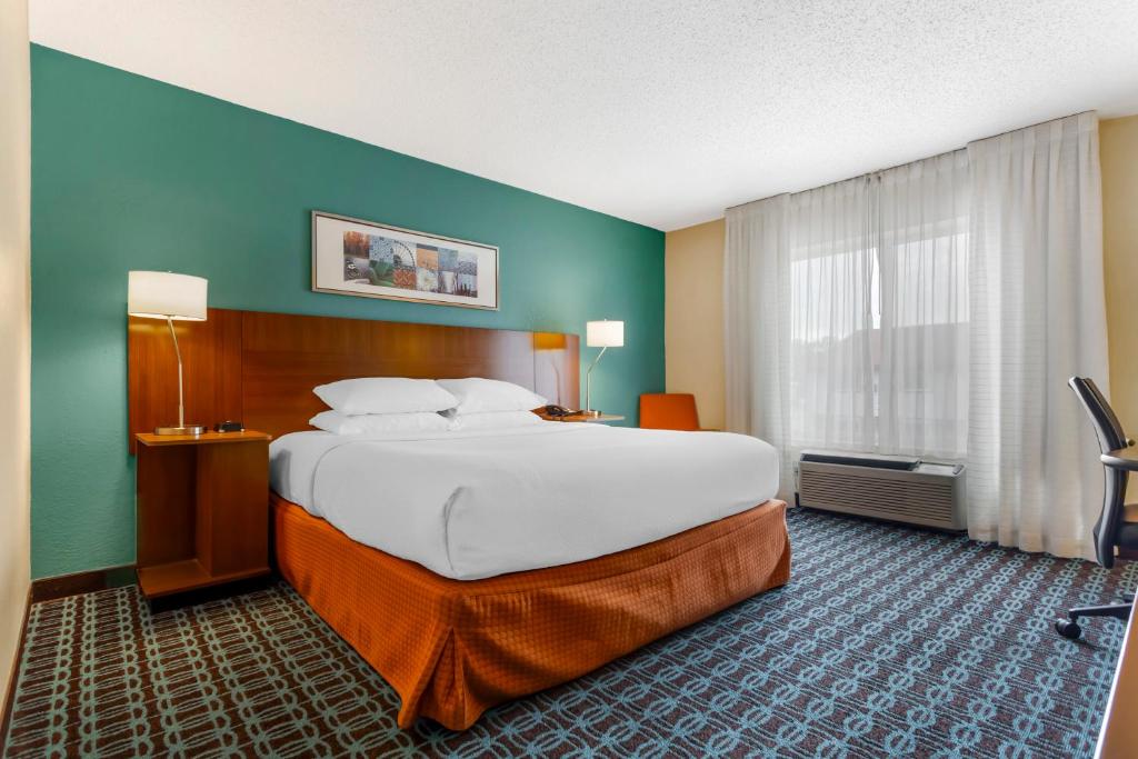 Comfort Inn & Suites Green Bay Stadium Area photo