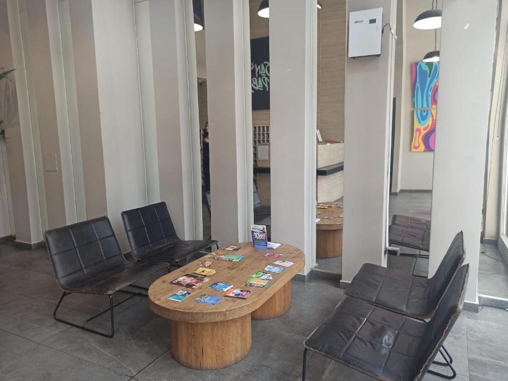 Een zitgedeelte bij Acogedor home studio