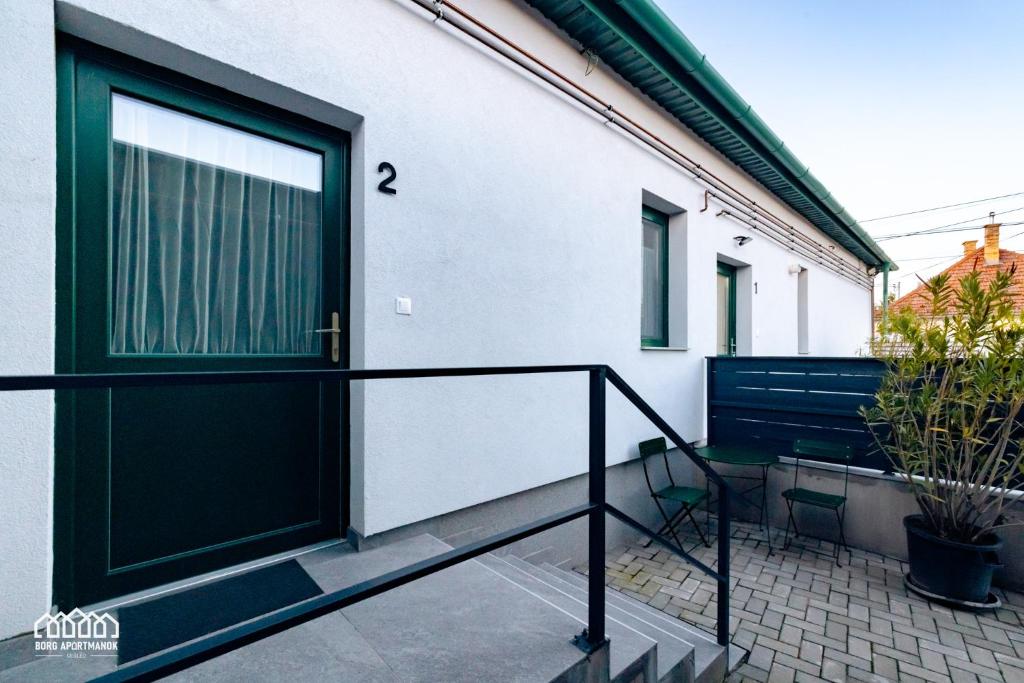 Balkón nebo terasa v ubytování BORG Apartmanok