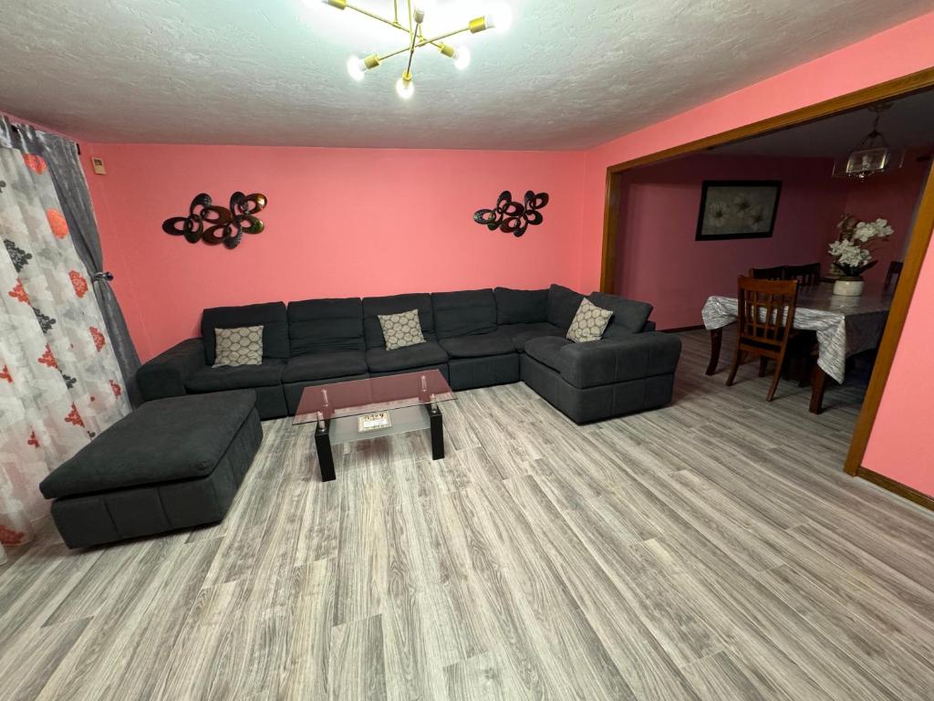 Ảnh trong thư viện ảnh của Full House/Heart of Worcester ở Worcester