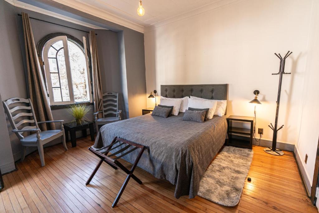 Postel nebo postele na pokoji v ubytování De Blasis Budget Rooms