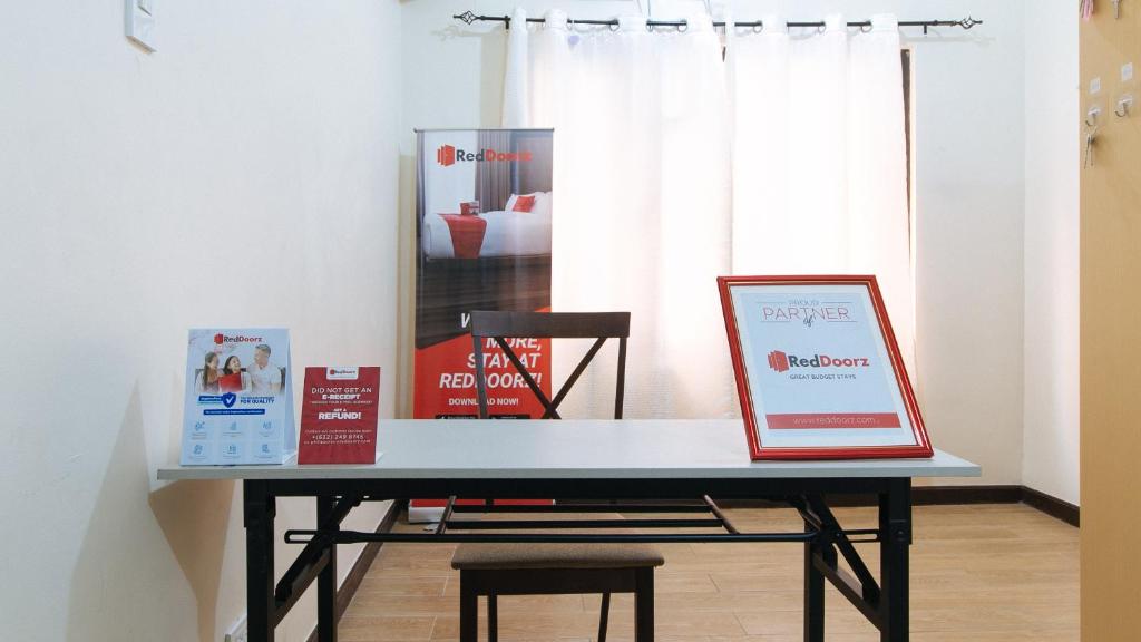 Fotografie z fotogalerie ubytování RedDoorz @ KBL Transient Inn San Fernando v destinaci San Juan