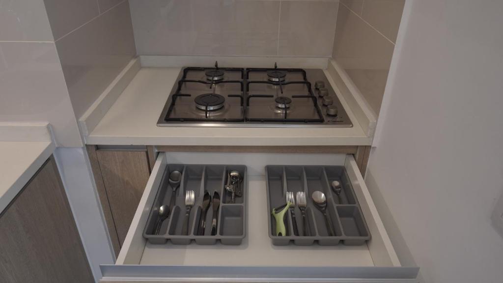 Colombo, Trizen Luxury Apartments, Sri Lanka - 14