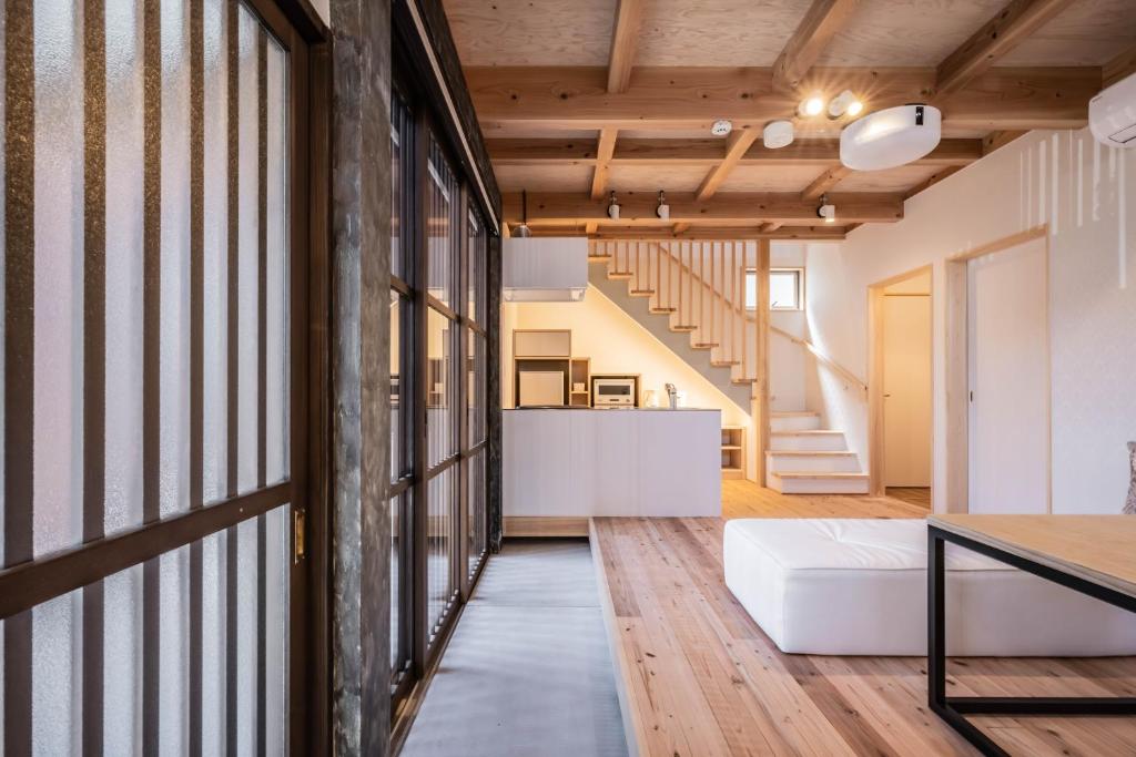 Nihon Iro - One-Bedroom House