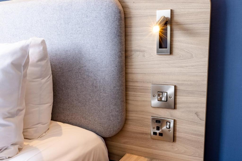 
Standard Room with Free Hot Breakfast
