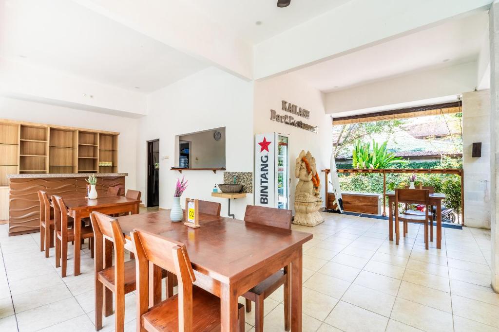 Kuchyň nebo kuchyňský kout v ubytování Balian Paradise Hotel