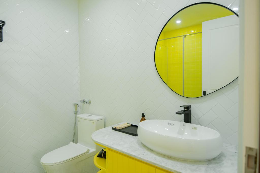 Palette Collect's Boutique Hotel Ha Long - 8