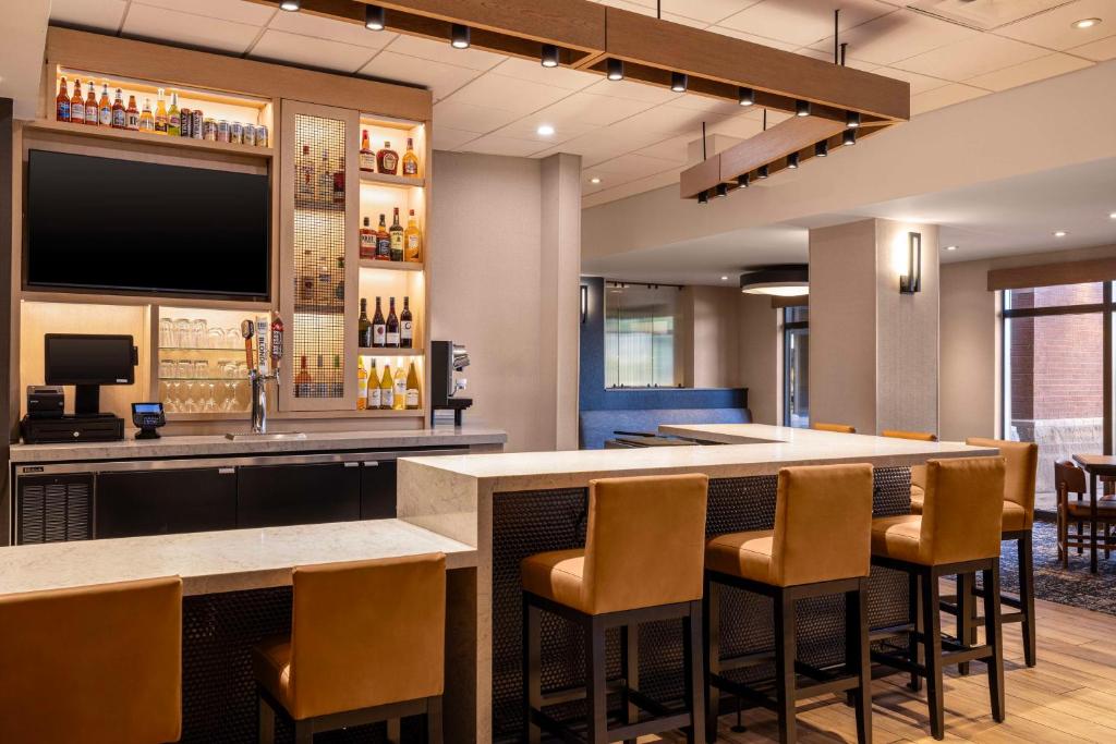 Hyatt Place Tempe Phoenix Airport photo