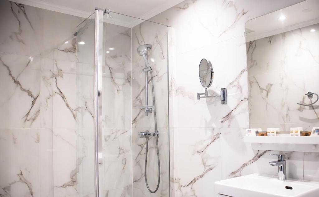 Hôtel Derby Eiffel - Resim 42