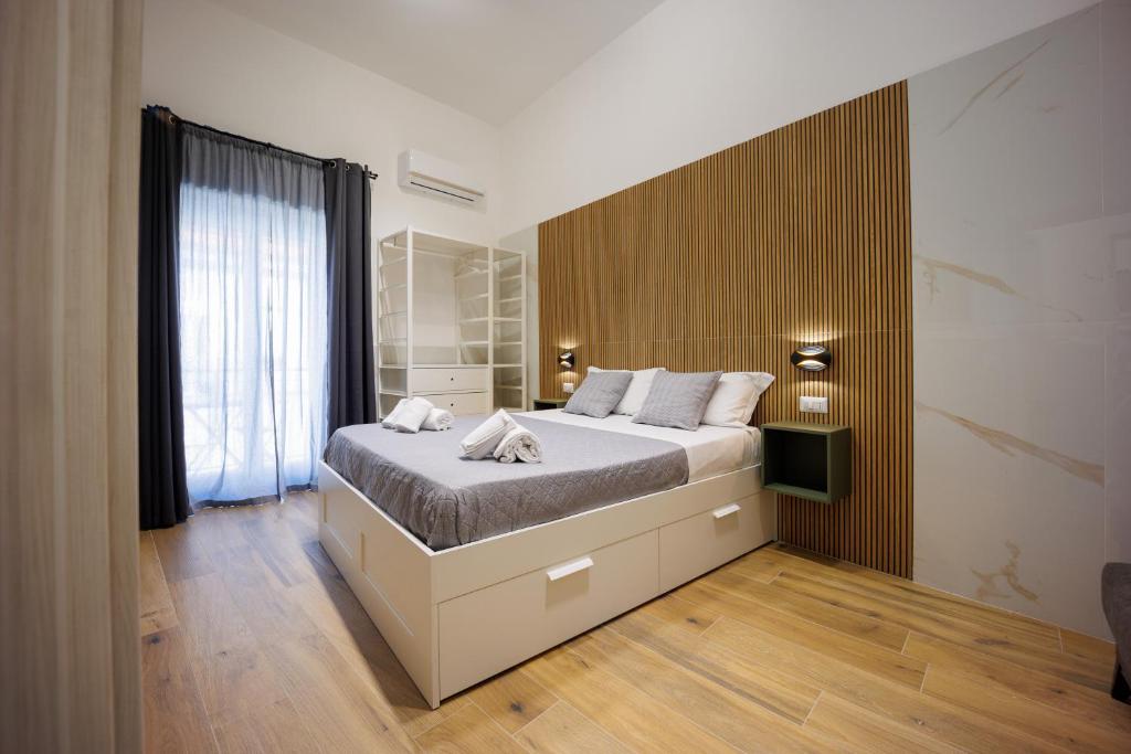 Mike Suite Napoli
