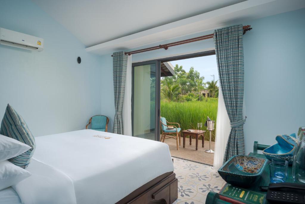 Komsan Kampot Resort - Tunisian Superior King Balcony