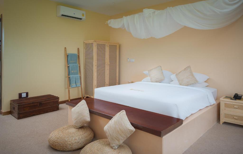 Komsan Kampot Resort - Sahara Superior King Balcony