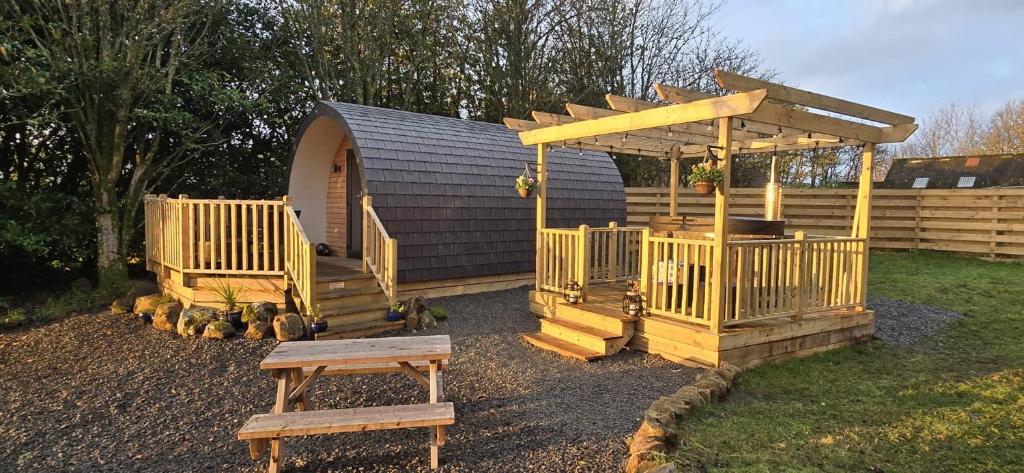 Zahrada ubytování Campsie Luxury Pods with hot tub