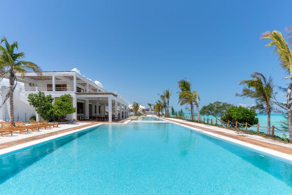 Bazén v ubytování Kaskazi Hotel Zanzibar nebo v jeho okolí