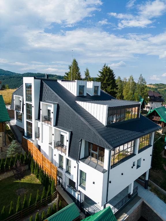 Budova, kde se aparthotel nachází