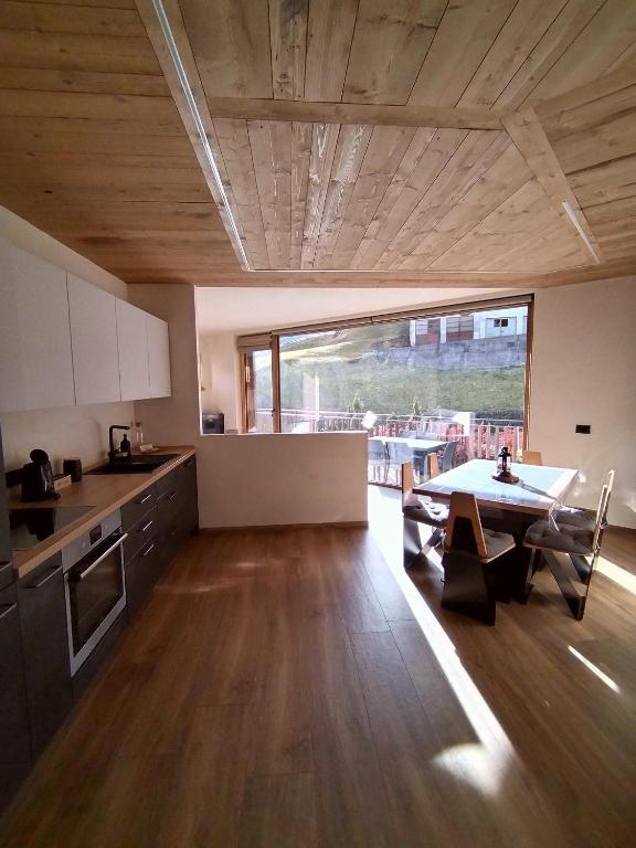 Kuchnia lub aneks kuchenny w obiekcie Chalet MAOL Luxury Living