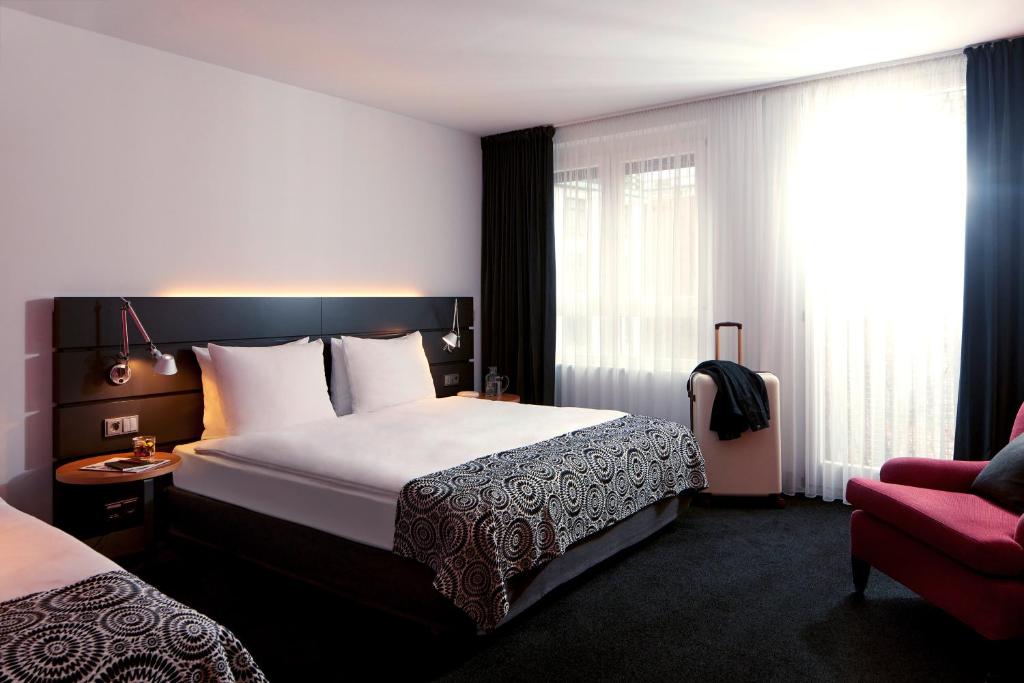 THE MADISON Hotel Hamburg - Resim 43
