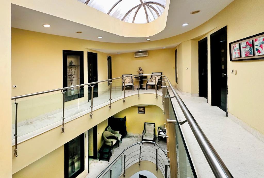 Fotografie z fotogalerie ubytování Posh Suites - Golf Course Road v destinaci Gurgáon