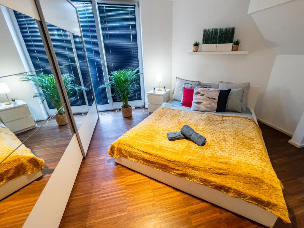 Luxurious Penthouse in the Heart of Budapest 1053 Budapest, 36 Veres Pálné utca kép - 1