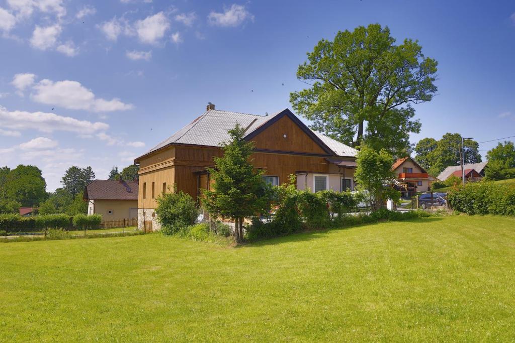 Zahrada ubytování Chalupa Pustá Kamenice