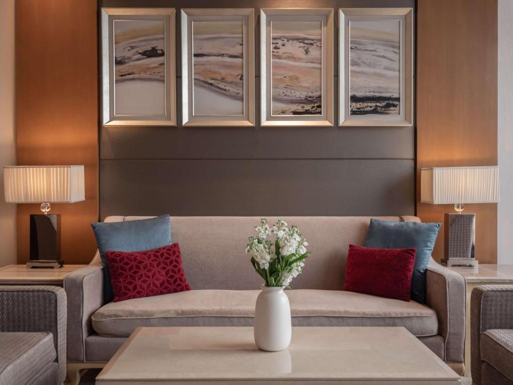 Posezení v ubytování DoubleTree by Hilton Guangzhou - Near Beijing Road Pedestrian Street