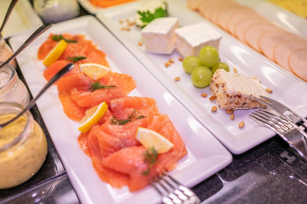 PhiLeRo Hotel Köln - Resim 18