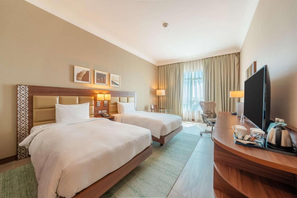 Hilton Garden inn Dubai Jumeirah - Resim 28