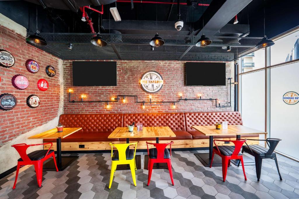 Hilton Garden inn Dubai Jumeirah - Resim 35