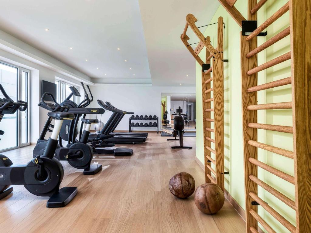 Fitness centrum a/nebo fitness zařízení v ubytování Mövenpick Hotel Stuttgart Messe & Congress