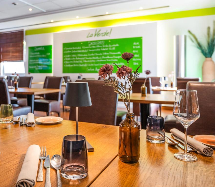 PhiLeRo Hotel Köln - Resim 10