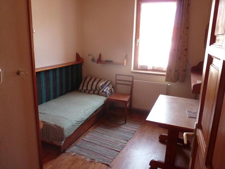Posteľ alebo postele v izbe v ubytovaní Kerámiapark Guesthaus