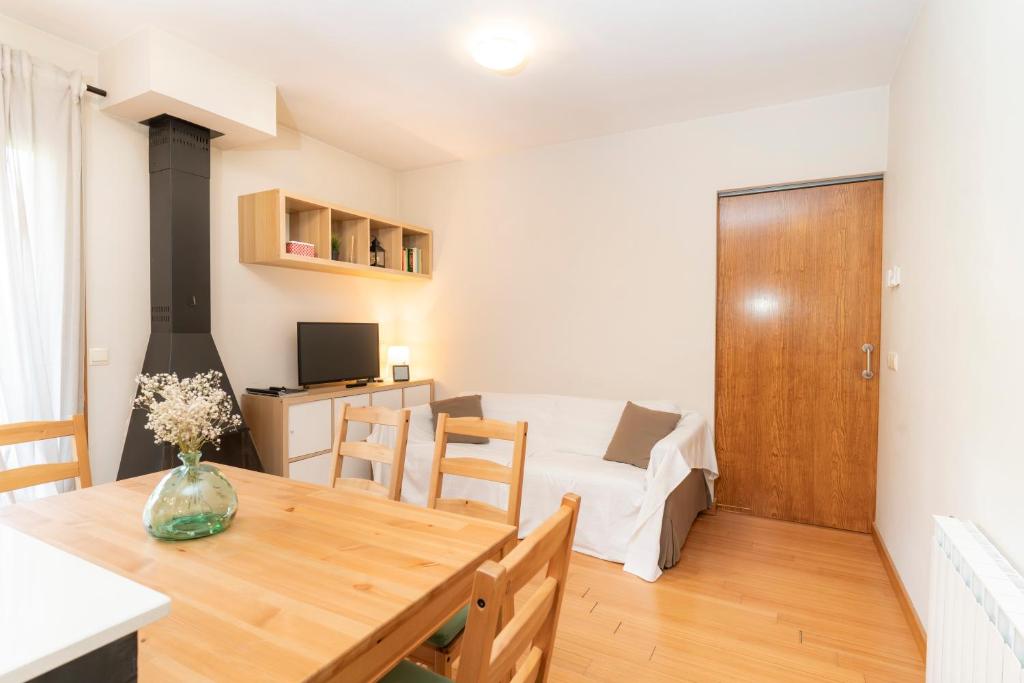 TV a/nebo společenská místnost v ubytování Apartamento en La Molina en la mejor ubicación