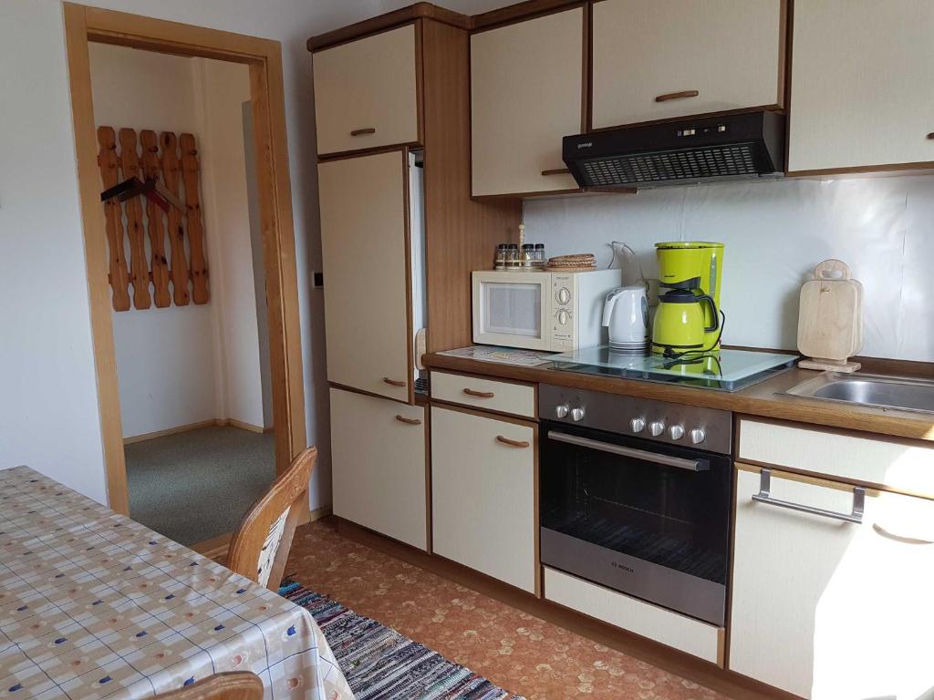 Ruegen Fewo 111 - One-Bedroom Apartment With Shower