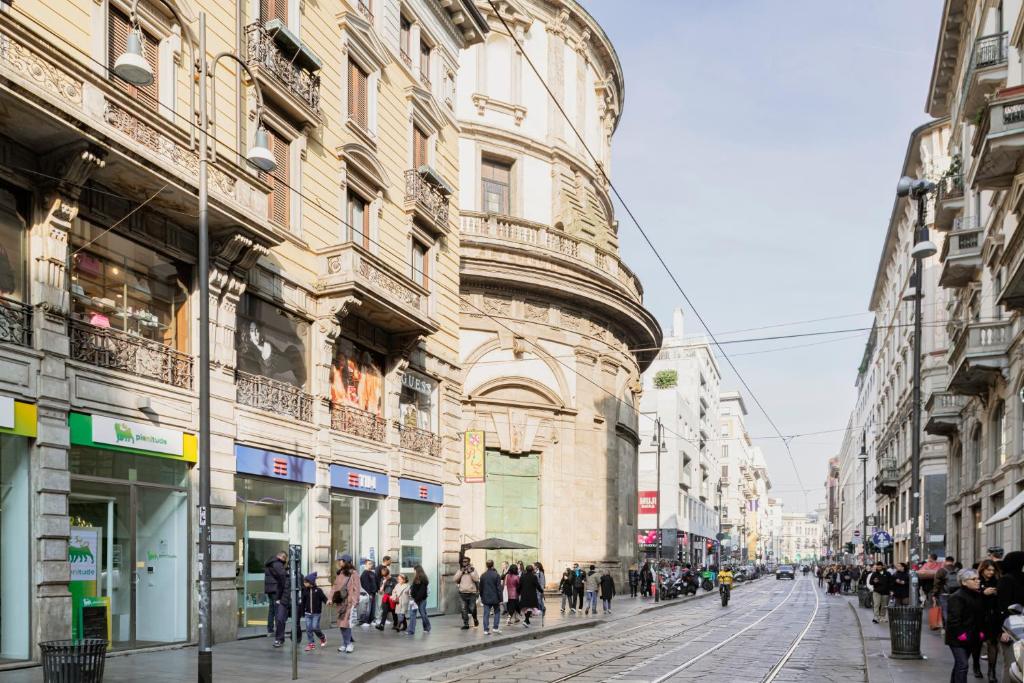 Goście zatrzymujący się w obiekcie Amazing, new & fully furnished studio in Duomo