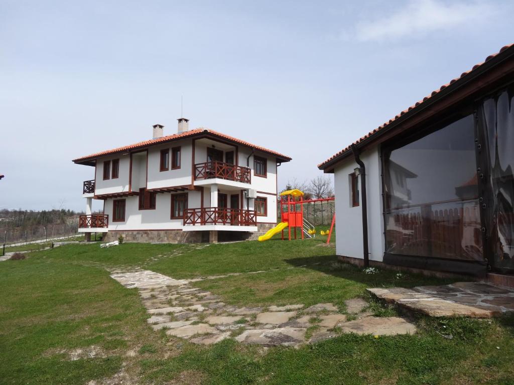 Guest House Ivanini Houses - Departamento