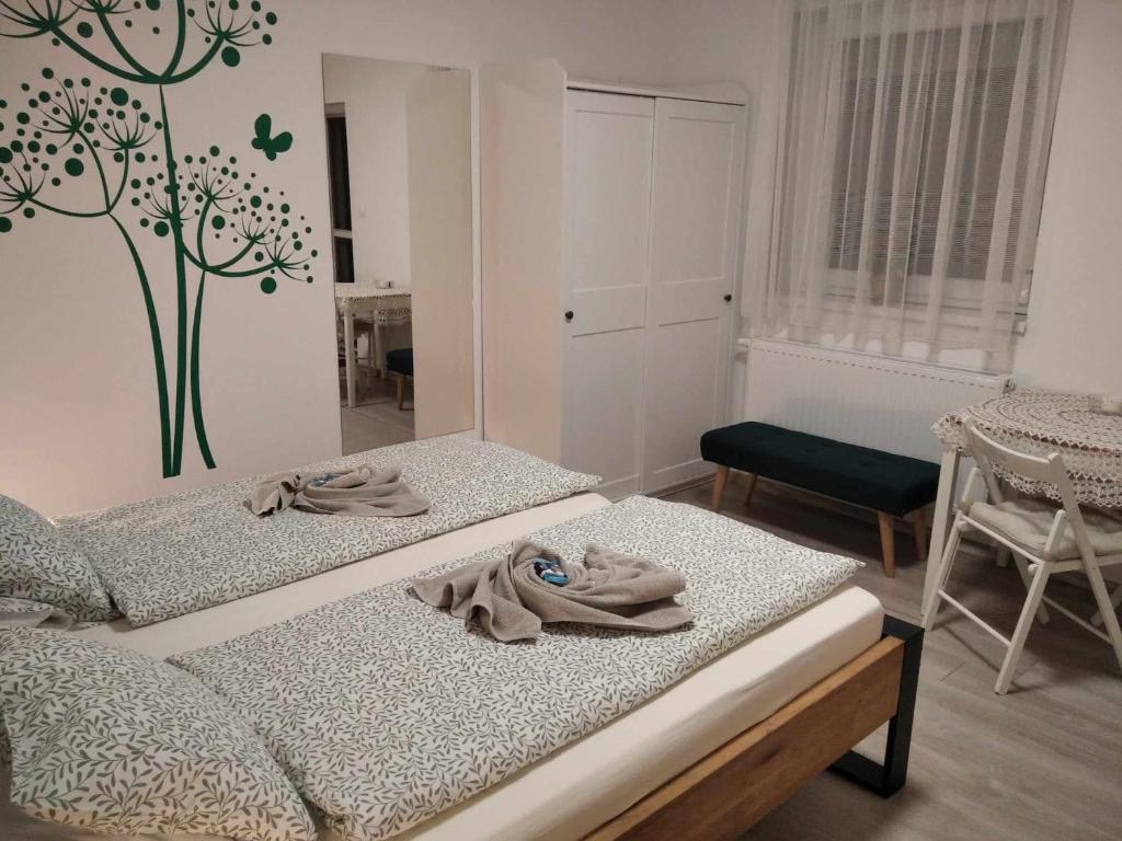 EszE Vendégszoba - Appartement D'une Chambre