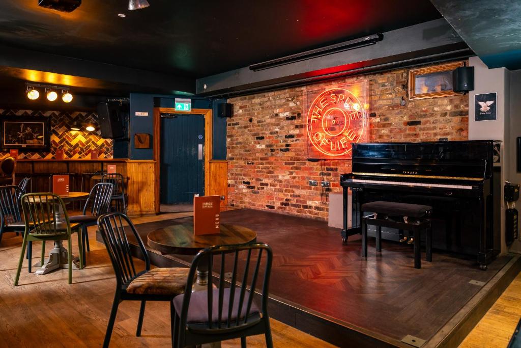 The Spice of Life - Resim 17