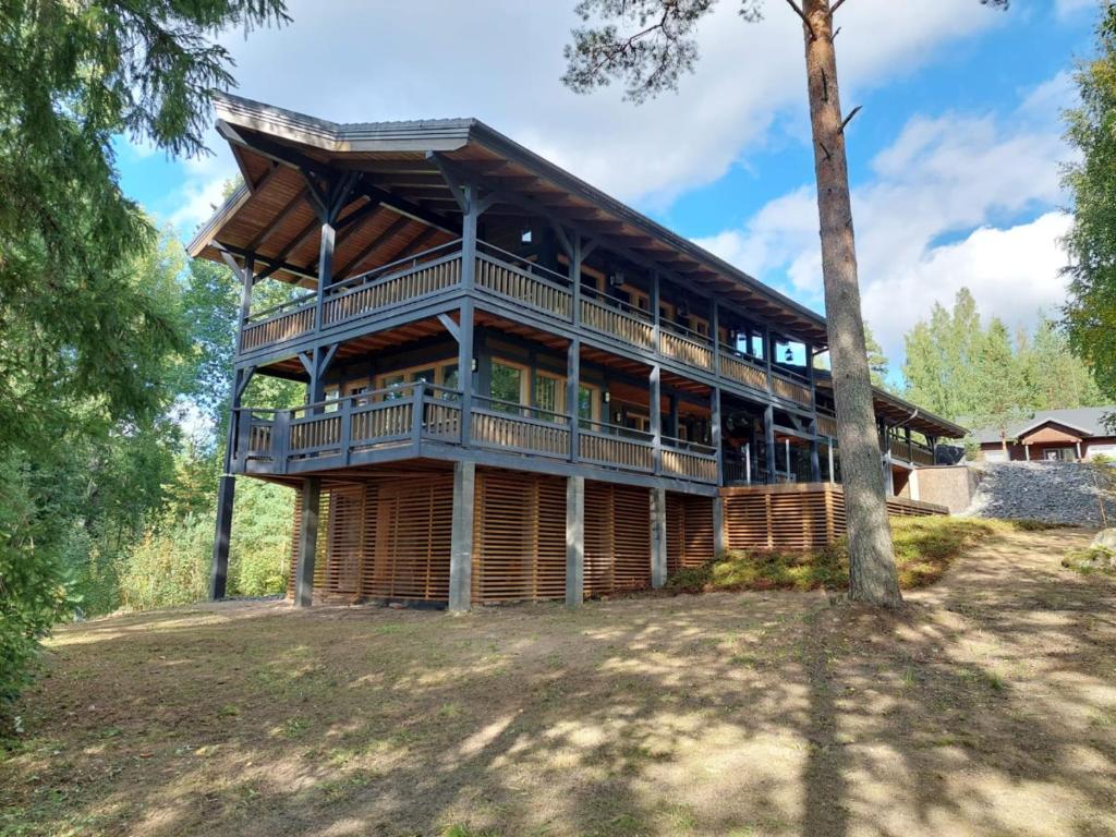 Bygningen som villaen ligger i