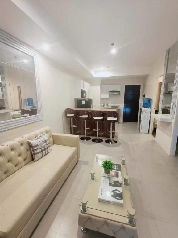 Matina Enclaves 2BR with Wifi Near SM Mall - Two-Bedroom Apartment With Balcony