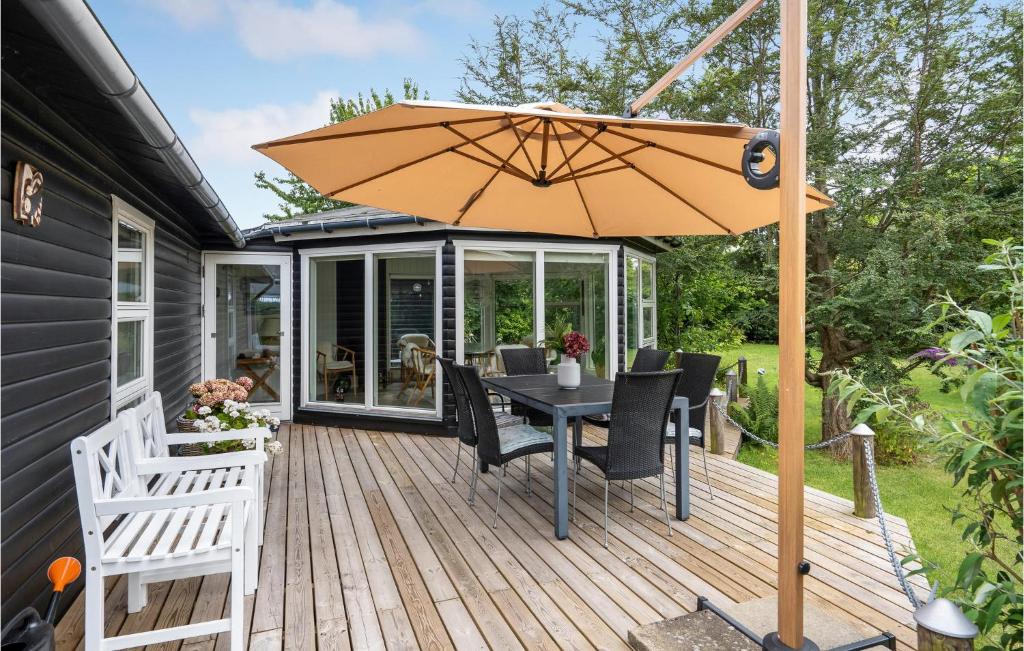 Patio nebo venkovní prostory v ubytování Beautiful Home In Gilleleje With Sauna