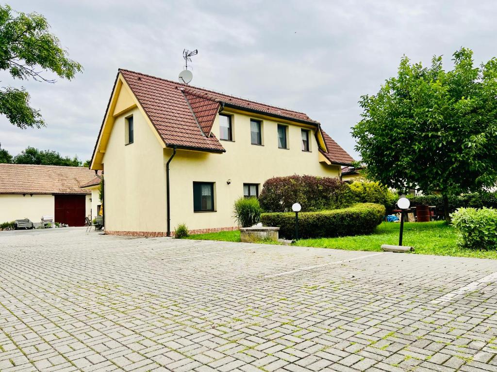 Budova, v ktorej sa penzión nachádza