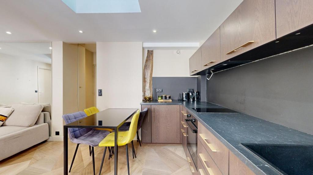 Kuchyňa alebo kuchynka v ubytovaní 170 Suite Z - Superbe Appartement à Paris