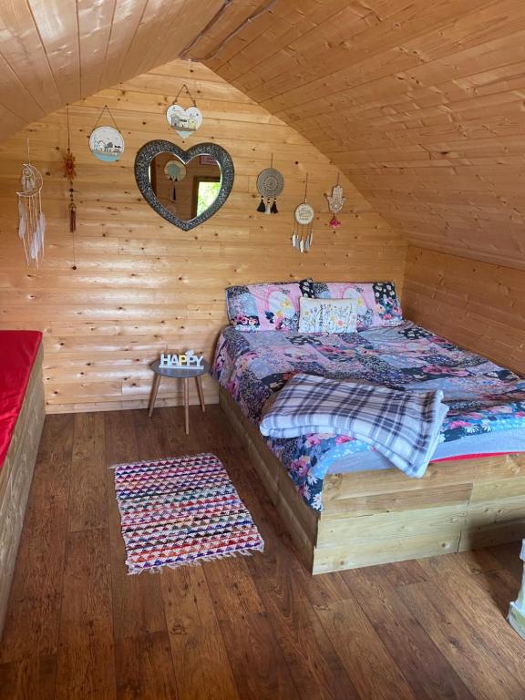 Postel nebo postele na pokoji v ubytování The Hideaway Muff