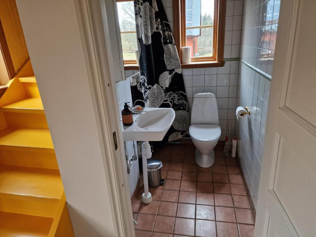 Koupelna v ubytování Stuga i Småland