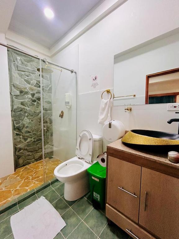Koupelna v ubytování Hotel Glorial
